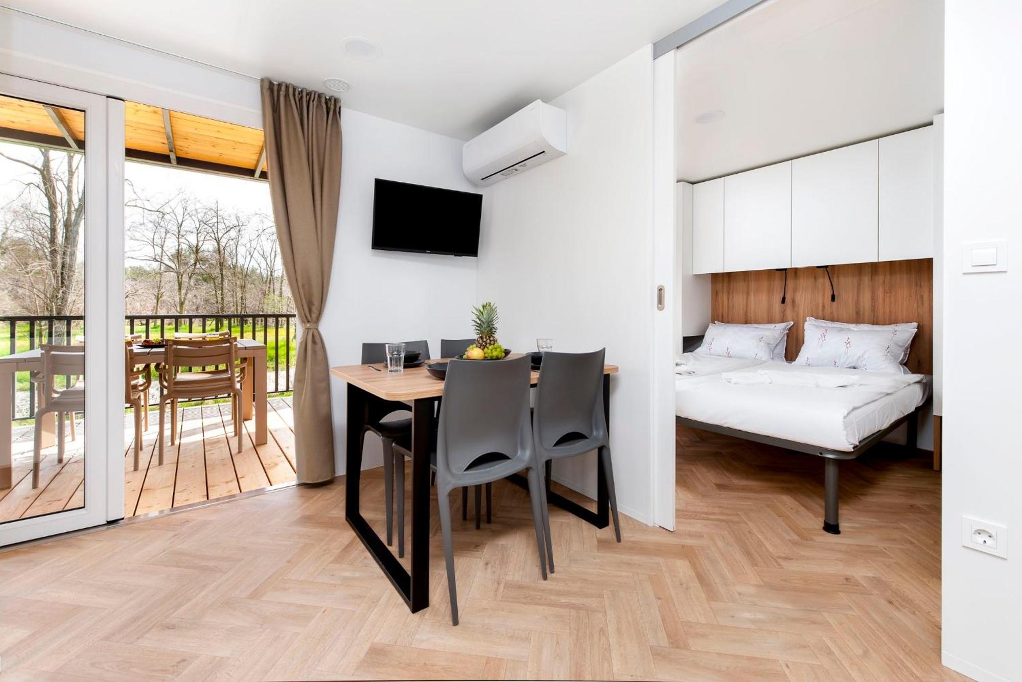 Mobile Homes Casapini In Fkk Camping Solaris Poreč Habitación foto